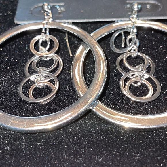 The Limited Hoop Dangle Earrings. - Picture 6 of 9